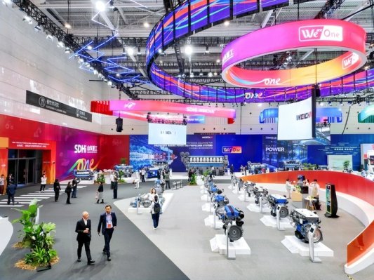 6金年会官方入口的产品展示会现场